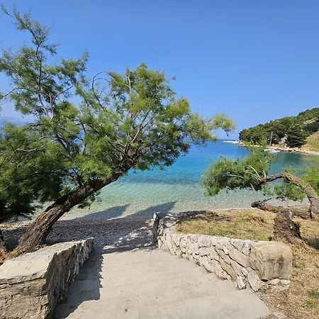 Apartment Mala Luka - Omiš, Stanici