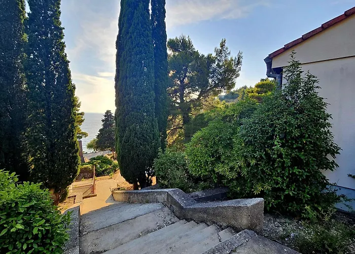 Mala Luka - Omis,